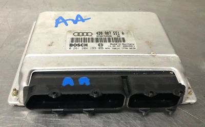 Audi A4 1997 1998 motor 2,8 M/T ecu ecm módulo de control pcm Foto 1 de 4