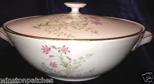 HUTSCHENREUTHER 8267 FAVORIT ROUND COVERED VEGETABLE BOWL RED FLOWERS LEAVES - Picture 1 of 10