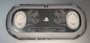 Prodotto Funzionante Playstation Vita Yakuza 0 Edition Nero Psvita Pch-2000 Body - Foto 1 di 9