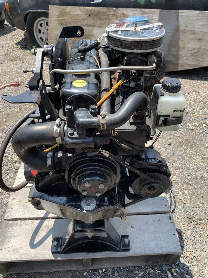 Mercruiser 3.0 1998 4cyl Engine 140 Hp  OMC volvo  Complete Freshwater Motor - Image 1 of 1