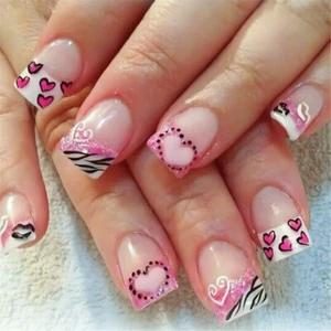 24x Valentines Day Press on Heart False Glittering on - Picture 1 of 8