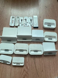 Lote de 11 bases de carga Apple para teléfono iPod iPad usadas sin probar A1256 A1381 - Imagen 1 de 4