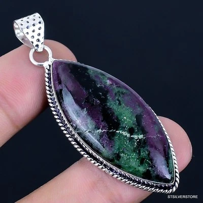 Colgante hecho a mano de 2,25" enchapado en plata 925 con zosite de rubí Foto 1 de 3