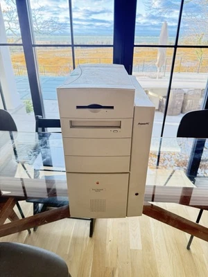 Apple Power Macintosh 9600 - Sonnet 300MHZ G3 Accelerator - 566MB RAM - getestet - Bild 1 von 4