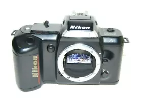 Cuerpo de cámara fotográfica Nikon F-401 fecha de cuarzo 35 mm réflex solo envío desde Japón - Imagen 1 de 12