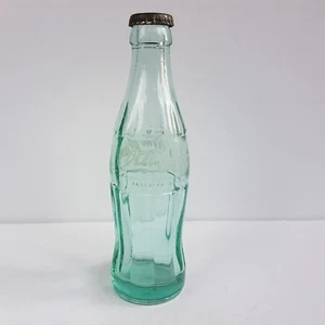 Vintage Coca-Cola grün/blau Glasflasche cirilic / englisches Etikett 1979 - Bild 1 von 8