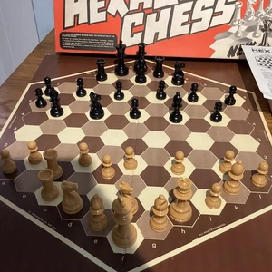 VINTAGE RARE JACQUES HEXAGONAL (HEX) 36 PCE CHESS SET BOXED - 1976 - COMPLETE - Picture 1 of 12
