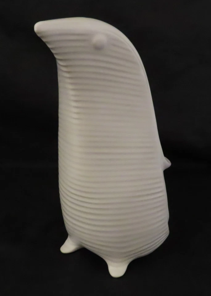 Скульптура из белой керамики Jonathan Adler Menagerie Penguin Peru 9 дюймов - Изображение 1 из 4