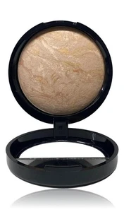 Laura Geller Baked Balance N Brighten Foundation ~ 9g Shade : Medium CLEARANCE - Picture 1 of 3
