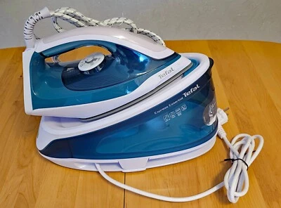 Tefal SV6112 Express Essential Dampfbügelstation Bügeleisen Dampfbügeleisen - Bild 1 von 4