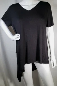 Top nudo Lisa Rinna con dettaglio flutter manica corta asimmetrica nero piccolo - Foto 1 di 10