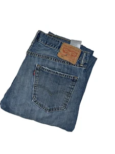 Levi's 559 Men’s Relaxed Straight Medium Wash Distressed Jeans Sz 33 x 32 - Picture 1 of 3