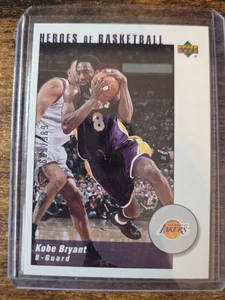 2002-03 UD Authentics Kobe Bryant Heroes of Basketball 688/989 #KB9 LA Lakers - Imagen 1 de 2
