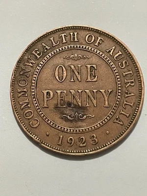 👀AUSTRALIAN 1923 PENNY COIN ALMOST 8 PEARLS KGV ANTIQUE 👀 - Image 1 of 2