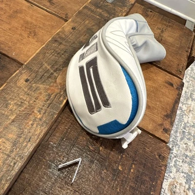 Capa de cabeça Taylormade Sim 2 madeira Fairway 2 3 4 5 6 7 9 Sim2 branco cinza - Imagem 1 de 4