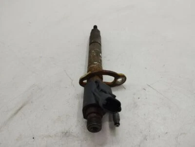 Volvo V40 2013 Diesel Fuel Injector 31303238 130kW AMD156229 - Изображение 1 из 4