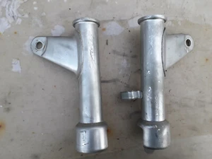 pattes support de phare 125 cm honda JC05 - Imagen 1 de 2
