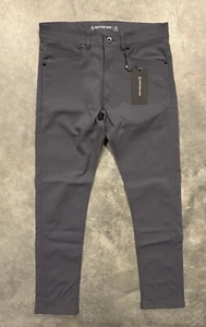 NEU Westernhose Herren 30 x 31 grau AT schmale Passform Stretch spitz zulaufend Reise neu mit Etikett - Bild 1 von 5