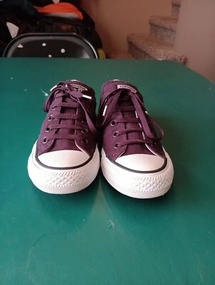 Lengua hinchada Convense Chuck Taylor All-Stars granate para mujer talla 6 Foto 1 de 4