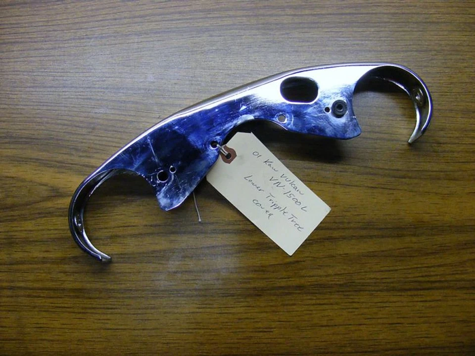 01 2001 Kawasaki VN1500 L Vulcan VN 1500 cubierta inferior triple árbol Foto 1 de 1