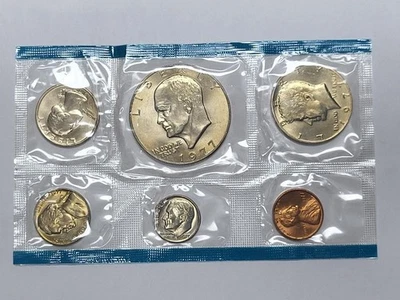 Full Set of 1977 UNCIRCULATED coins Philadelphia Never touched almost 50 years B - Image 1 of 4