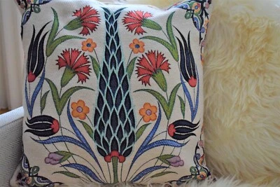 Tulip Tile Pattern Pillow Cover|Rug Tapestry Decorative Pillow Case|Housewarming - Image 1 of 4