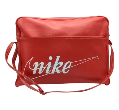 Bolso de viaje retro vintage Nike rojo Swoosh PVC lona gimnasio de los años 70 Foto 1 de 4