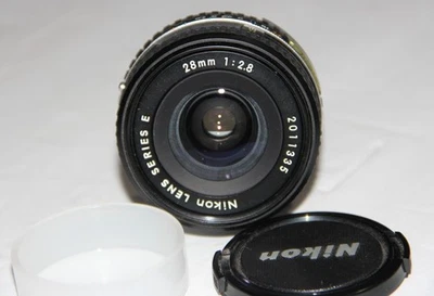 Lente gran angular Nikon serie E 28 mm f/2,8 AIS Foto 1 de 4