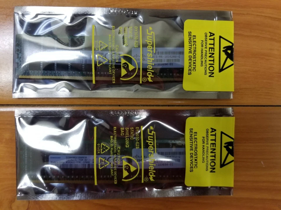 32GB  Samsung 2 X 16GB  M393A2G40EB1-CPB0Q DDR4 PC4-2133P 2Rx4 CISCO 15-10394-01 - Image 1 of 1