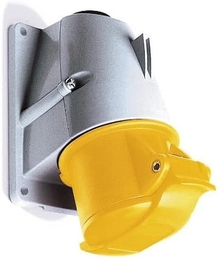 MK Commando K9232 Angled Socket Outlet 32 Amp 2P+E 100-130 Volt IP44 Yellow New - Image 1 of 1