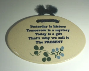 Mountaine Meadows Keramik Wandbehang Plakette USA Gestern ist Geschichte... - Bild 1 von 10