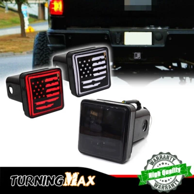 Cubierta de enganche de remolque LED con lente ahumada con bandera americana ajuste 2" remolque y transporte Foto 1 de 4