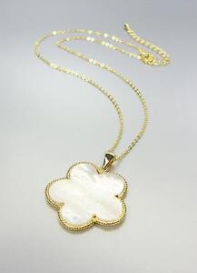 ELEGANT 18kt Gold Plated Mother of Pearl Shell CLOVER FLOWER Necklace