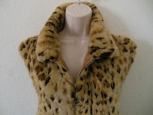 Designer Originals Studio Brand Womens Faux Cheetah Fur Vest Sz L sweater back - Picture 1 of 9