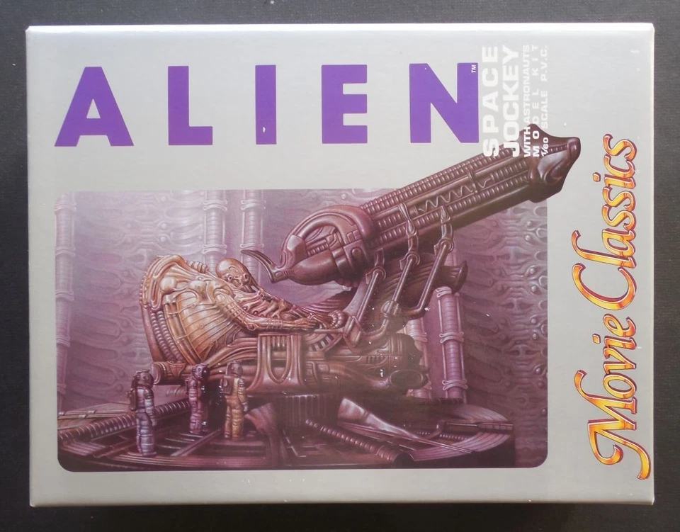 Alien Space Jockey With Astronauts 1/60 Halcyon Vinyl  Model Kit HT04 H.R. Giger - Image 1 of 4