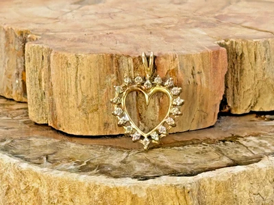Vintage 10K Solid Yellow Gold 18 Diamond Heart Pendant--2598.25 - Image 1 of 4