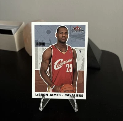 LEBRON JAMES 2003-04 FLEER TRADITION BASKETBALL #261 ROOKIE CAVALIERS RC   - Image 1 of 2