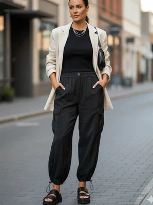 Calça Joie Cargo preta elástica folgada paraquedas relaxada respirável tamanho XL nova com etiquetas - Imagem 1 de 4