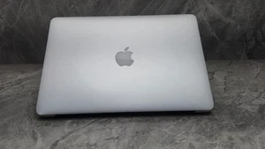2014 Apple MacBook Air 13" Core i5-4260U 1.4GHz  Silver 4GB RAM 256GB SSD - Picture 1 of 4