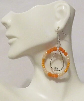 Pendientes de aro con cuentas naranjas lágrima y cristal gancho de plata de 1 3/4"  Foto 1 de 3