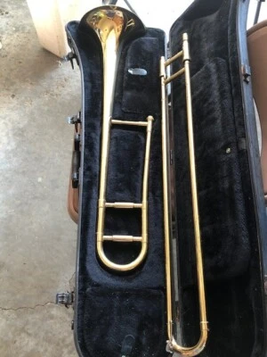 Trombón Holton vintage, boquilla, con estuche Foto 1 de 4