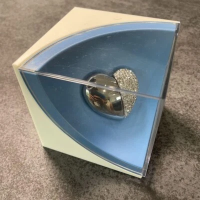 PHILIPS x SWAROVSKI memoria USB 1 GB battito cardiaco FM01SW40/12 colore argento GIAPPONE NUOVO - Immagine 1 di 4