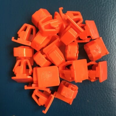20 Body Side Moulding Clips For Honda Civic CRV TL Front Fender Trim 75305SH4003 - Image 1 of 3