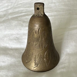 Vintage Etched Bell Brass 2 Inch Antique Leaf Floral Pattern - Bild 1 von 7