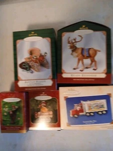 LOT OF #5 HALLMARK Christmas Ornaments - Picture 1 of 1
