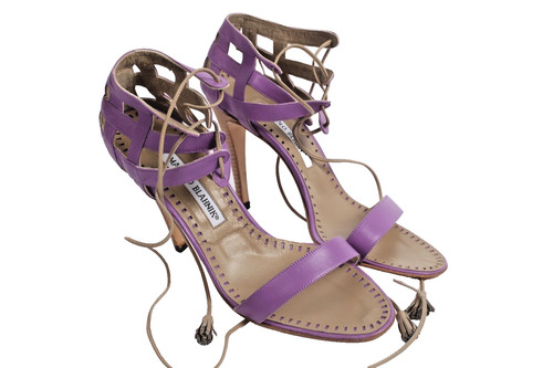 MBT Sandali alla caviglia Manolo Blahnik Larmond viola in pelle con cinturino misura 38