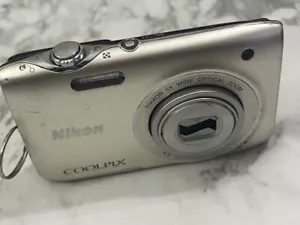 Nikon COOLpix S3100 Black 14.0MP 5x Zoom Digital Camera Parts only -Free Shippig - Picture 1 of 11