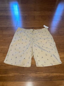 IZOD Mens Sailboat Chino Shorts Pale Khaki Stretch 32W Pockets Beach NWT - Picture 1 of 6