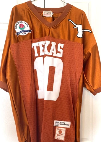 TEXAS LONGHORNS 2005 ROSE BOWL NATIONAL CHAMPIONSHIP VINCE YOUNG JERSEY #10 USED Cover
