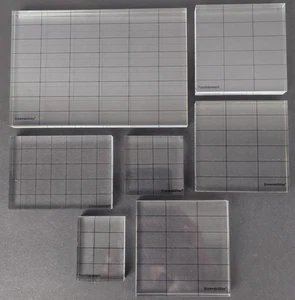 SET BESTEHEND AUS 7 - Stampabilities Acryl Stempelblöcke mit Raster - 3x3, 3,5x2, 6x4, 2x2 - Bild 1 von 19